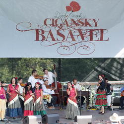 2013-08-29-cerveny-kamen-cigansky-basavel
