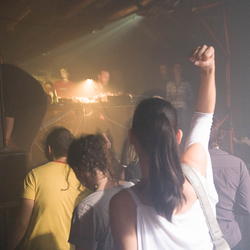 2008-10-31-subclub-techno